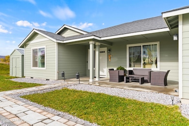 15649 Fisk Rd, Yakima, WA 98908 - photo 2