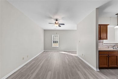 122 Sherman Ct, Raeford, NC 28376 - photo 3