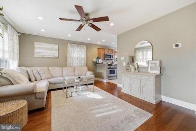 19 Farnsworth Ave, Maple Shade, NJ 08052 - photo 6