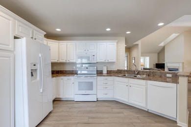 112 Northlight Way unit 53, Fitchburg, WI 53711 - photo 4