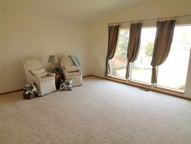 1017 N Wilcox St, Medical Lake, WA 99022 - photo 3