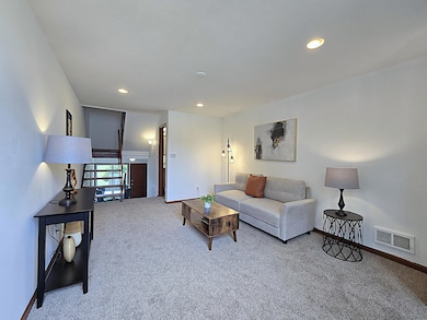 1522 Big Bend Rd unit G, Waukesha, WI 53189 - photo 7