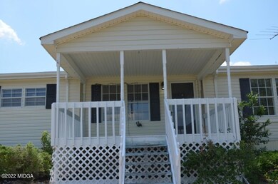2.171DillonRdFrntPorch