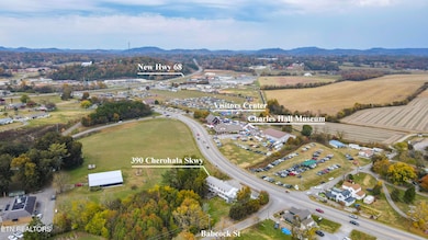 390 Cherohala Skyway, Tellico Plains, TN 37385 - photo 7