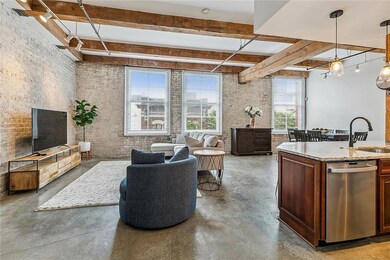 825 Lafayette St unit 4, New Orleans, LA 70113 - photo 3