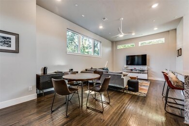 5914 Lindell Ave unit 400, Dallas, TX 75206 - photo 5