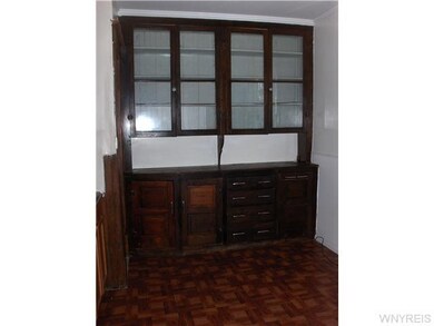 Kitchen lower kitchen with natural wood cupboards,