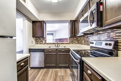 2835 Keller Springs Rd unit 1304, Carrollton, TX 75006 - photo 2