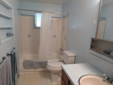 405 Gibbon Rd, Central Point, OR 97502 - photo 4