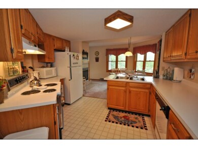 20 Crossing Rd unit 305, Woodstock, NH 03251 - photo 3