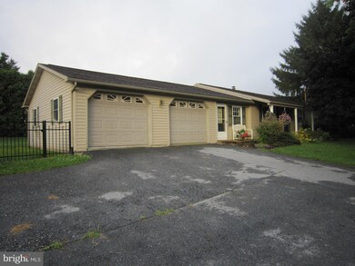 1259 Katterman Rd, Womelsdorf, PA 19567 - photo 4