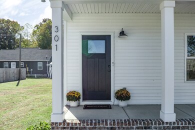 Come on in... I'm Gorgeous inside...