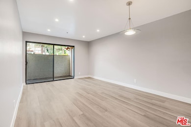 501 Palisades Dr unit 110, Pacific Palisades, CA 90272 - photo 4