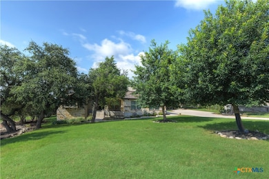 2126 Ranch Loop Dr, New Braunfels, TX 78132 - photo 2