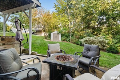 5912 W Ridgecrest Cir, Peoria, IL 61615 - photo 7