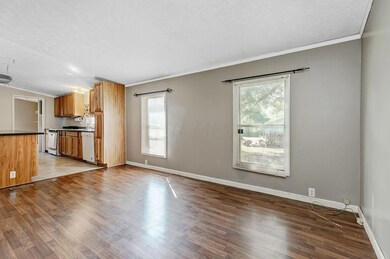 6-DiningRoom