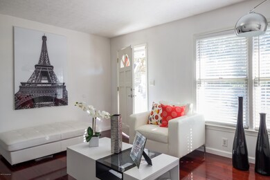 9308 Pagoda Dr, Louisville, KY 40229 - photo 3