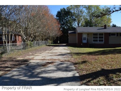 513 Terry Cir, Fayetteville, NC 28304 - photo 3