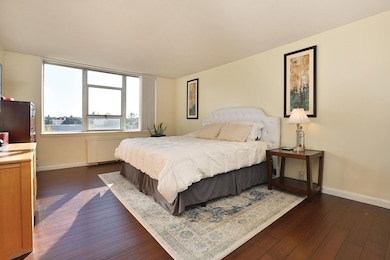 Imperial Towers unit 609, Chestnut Hill, MA 02467 - photo 4