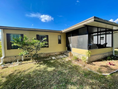 614 Sycamore Square, Lady Lake, FL 32159 - photo 4