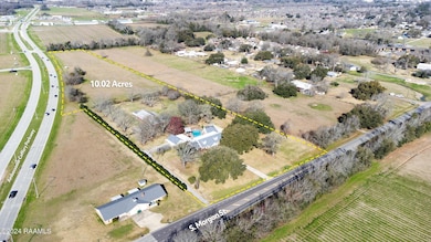 1026 S Morgan Ave, Broussard, LA 70518 - photo 2