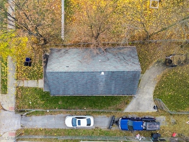 662 E 125th St, Cleveland, OH 44108 - photo 5