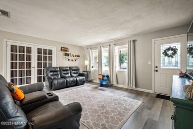 4960 Bedford Forest Dr, Jacksonville, FL 32210 - photo 6