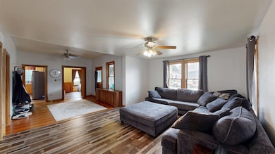 814 S 2nd St, Guttenberg, IA 52052 - photo 5