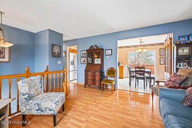 19 Daniel St, Rensselaer, NY 12144 - photo 2