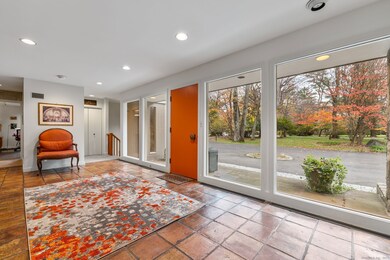 88 Starin Dr, Stamford, CT 06902 - photo 3