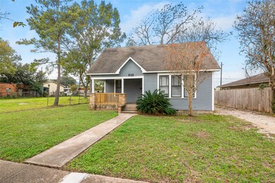 912 7th St, Rosenberg, TX 77471 - photo 2