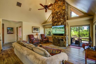 Great Room looking into Foyer