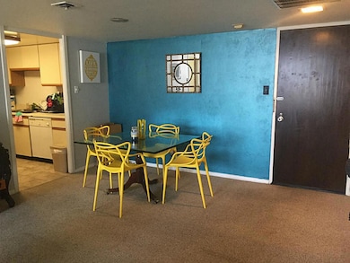 Dining area/kitchen entrance