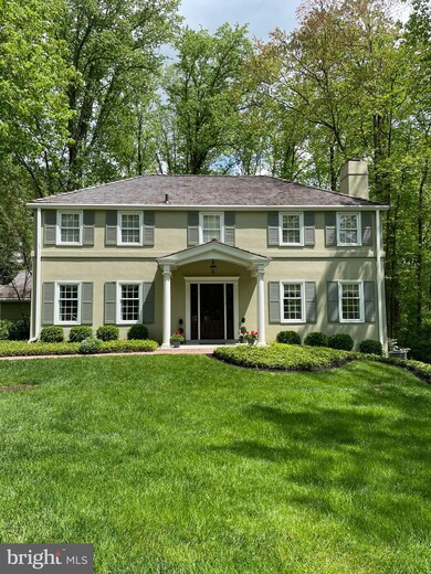 821 Loudan Ln, Newtown Square, PA 19073 - photo 2