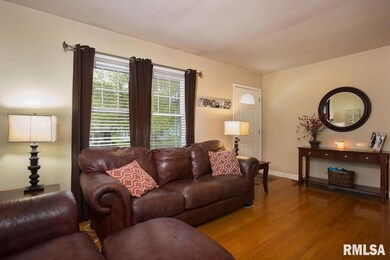 1340 W 38th St, Davenport, IA 52806 - photo 5