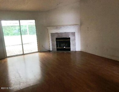 8131 Tessa Terrace E, Jacksonville, FL 32244 - photo 3