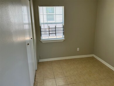 10013 Whitehead St, Houston, TX 77088 - photo 3