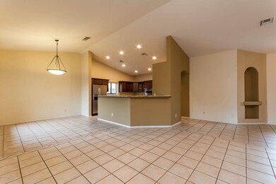 Dining Area & Kitchen