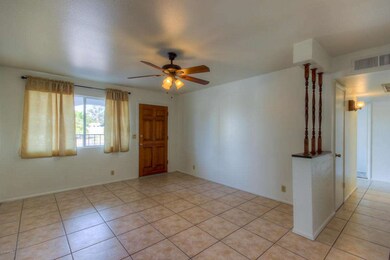 Living Room (4)