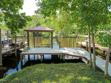 1564 Mardis Place W, Jacksonville, FL 32205 - photo 2