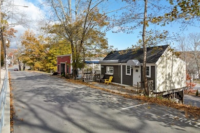43 Oak St, Boothbay Harbor, ME 04538 - photo 5