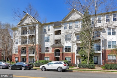 11327 Aristotle Dr unit 5-106, Fairfax, VA 22030 - photo 3