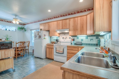 55625 Wagon Master Way, Bend, OR - 14
