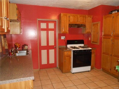 725 N 2nd St, Allentown, PA 18102 - photo 7