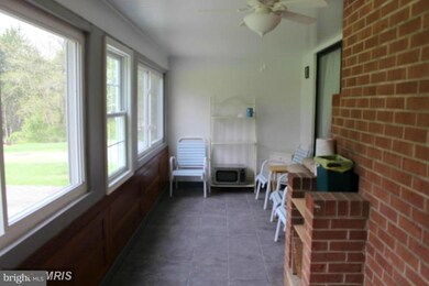 386 Lakeview Cir, Louisa, VA 23093 - photo 4