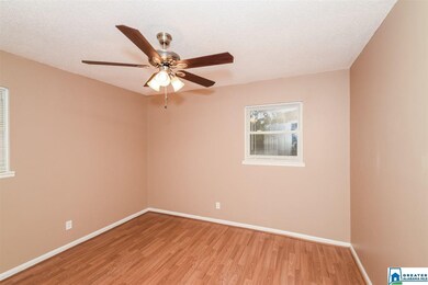 2213 Cynthia Dr, Birmingham, AL 35215 - photo 7