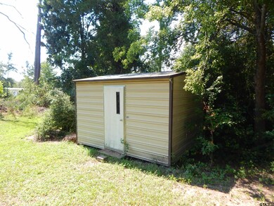 1703 Briarwood St, Gilmer, TX 75644 - photo 4