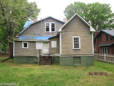 219 W Bell St, Statesville, NC 28677 - photo 2