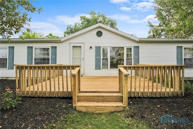 295 Meachem Rd, Port Clinton, OH 43452 - photo 2