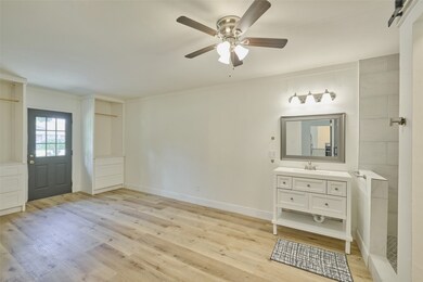 513 Tallant St, Houston, TX 77076 - photo 4